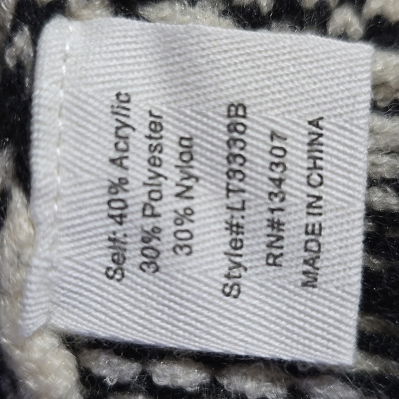 Line and Dot Montana Faire Isle Sweater Size Small NWT - Picture 7 of 7